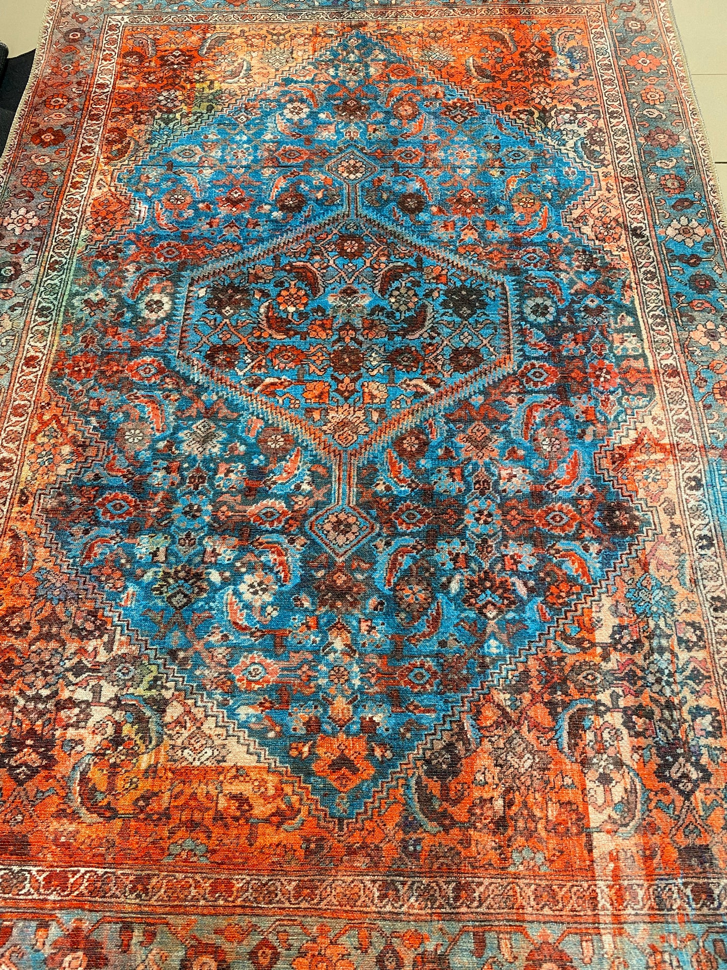 Tepih Unique AL228 140x200cm