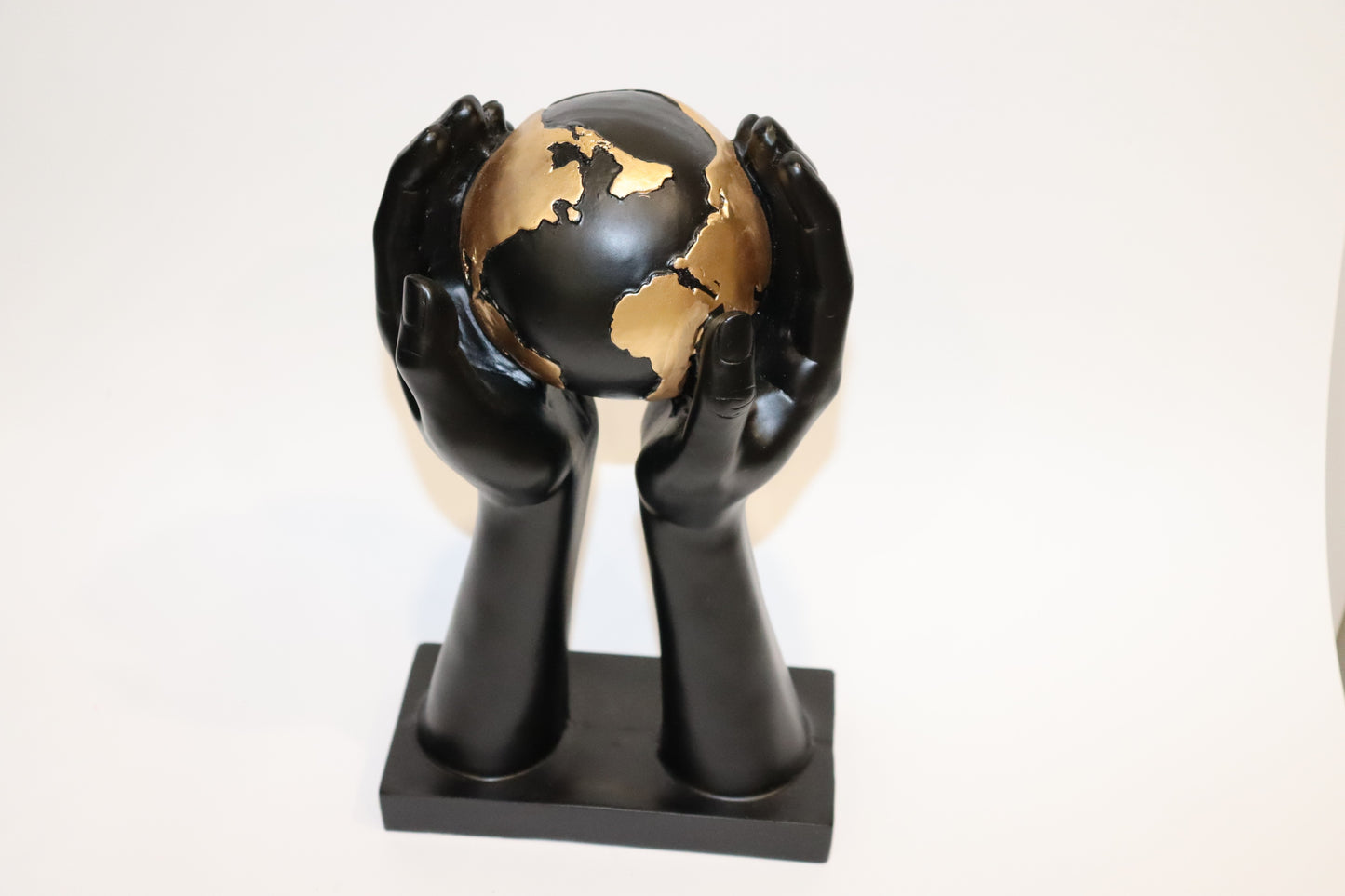 Dekorativna figura World