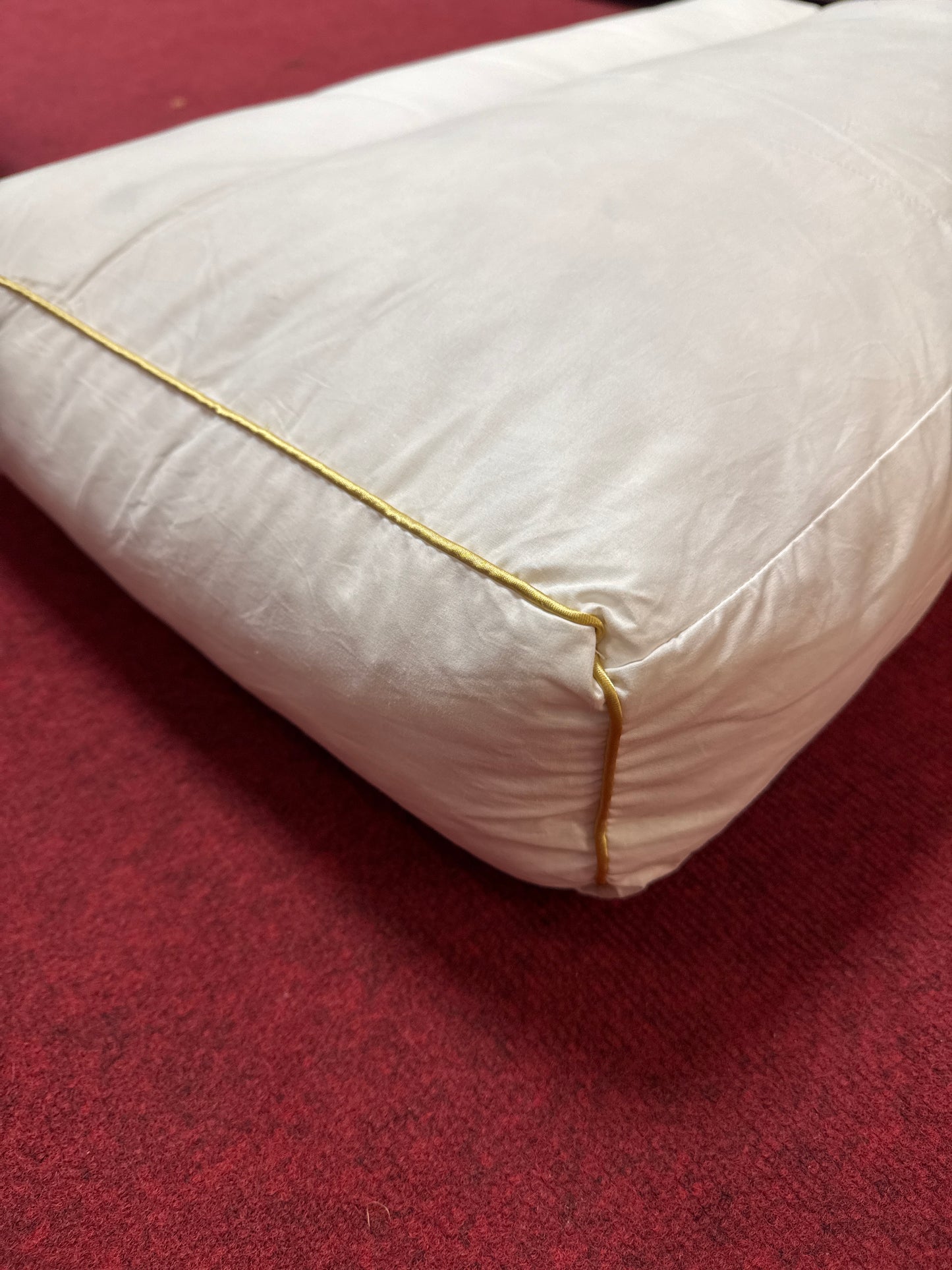 Ipekce jastuk Premium Seri Ekomed Carpice 50x70