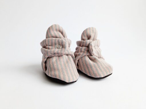 Baby papice sugar on top