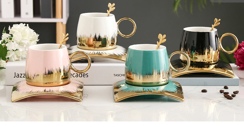 Šolja 1/1 275ml sa tanjirićem i kašikicom gold/dekor/crna, bijela, zelena, roza