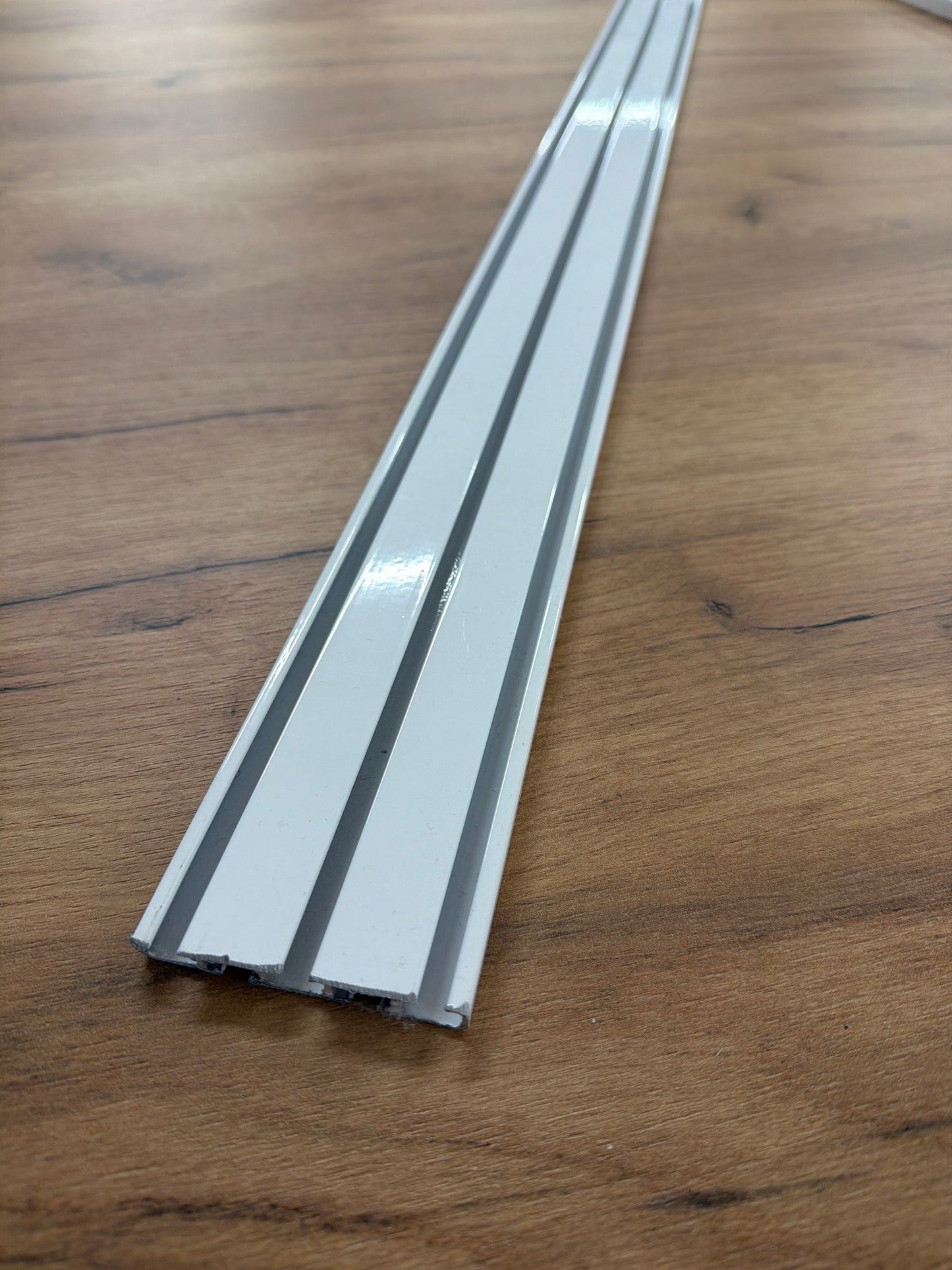 Aluminijska vodilica za zavjese